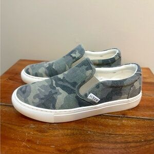 J.Crew Women’s Camo Road Trip Canvas Slip-On Size 6.5